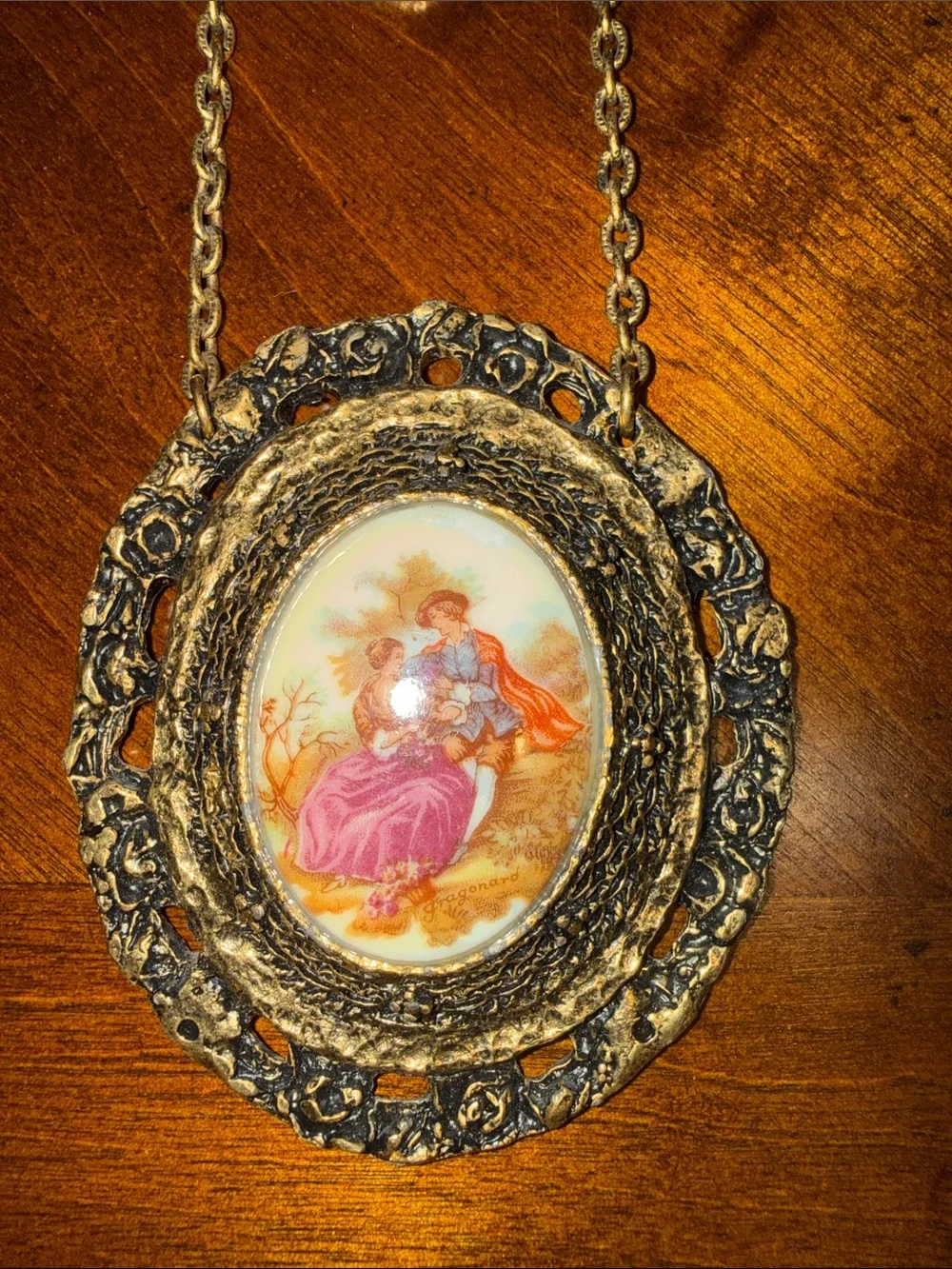 Antique-Style Gold Double Oval Double Porcelain Cameo